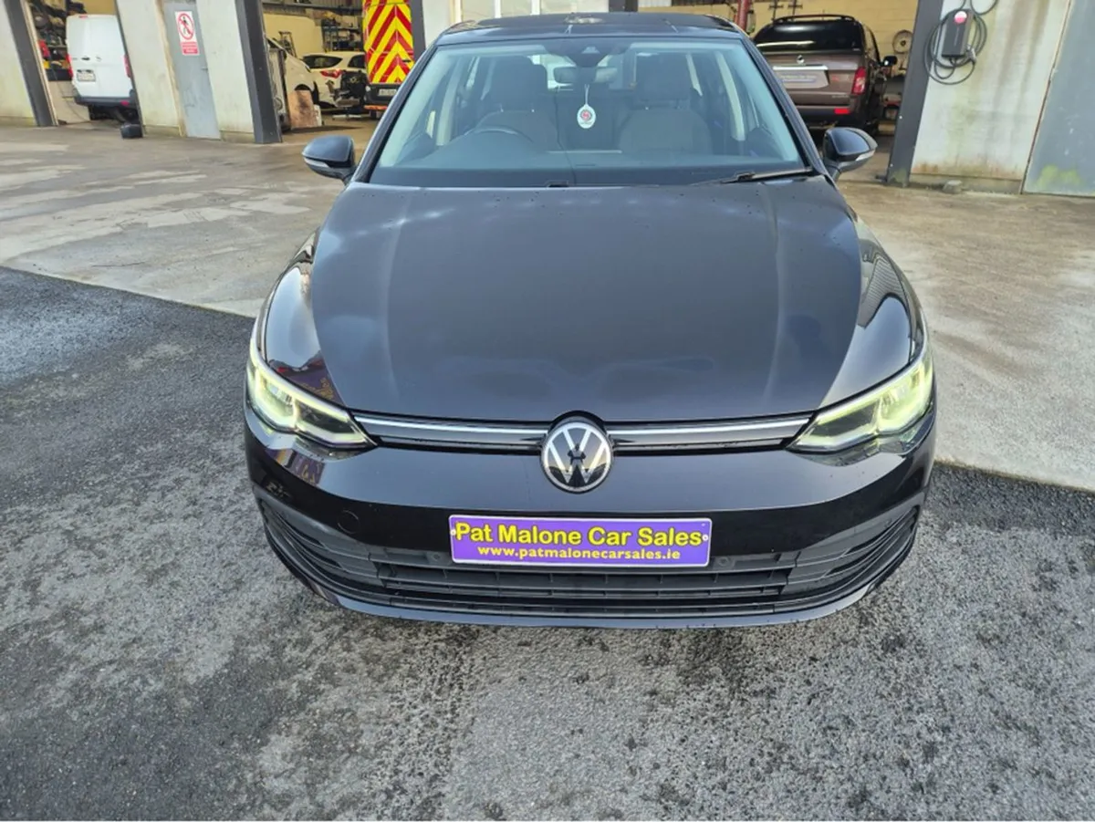Volkswagen Golf Life TDI - Image 2
