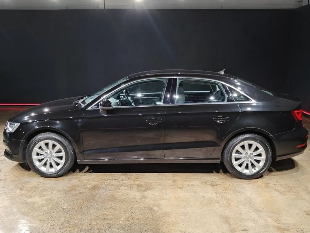 Audi A3 1.4 Tfsi Automatic - Saloon - Image 4