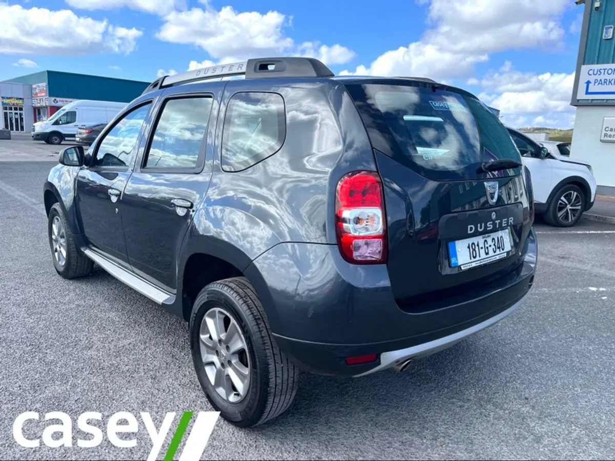 Dacia Duster Signature 1.5 DCI 110 4 4DR - Image 2