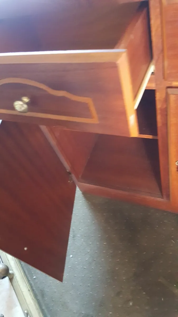 Chest of drawers - Image 2