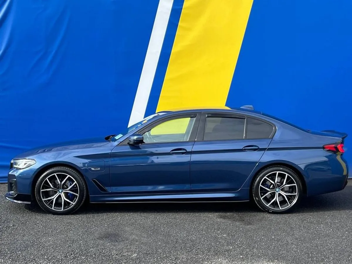 BMW 5 Series 530e M-sport 2.0 Hybrid Auto // Comp - Image 3