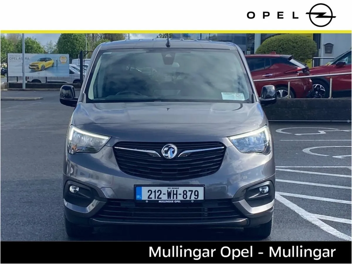 Vauxhall Combo Combo Life SE EV 50kwh Auto 7 Seat - Image 2