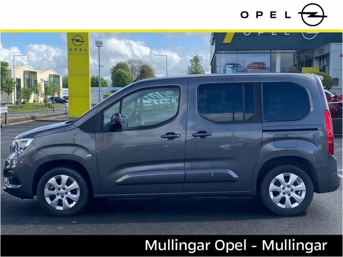 Vauxhall Combo Combo Life SE EV 50kwh Auto 7 Seat - Image 3