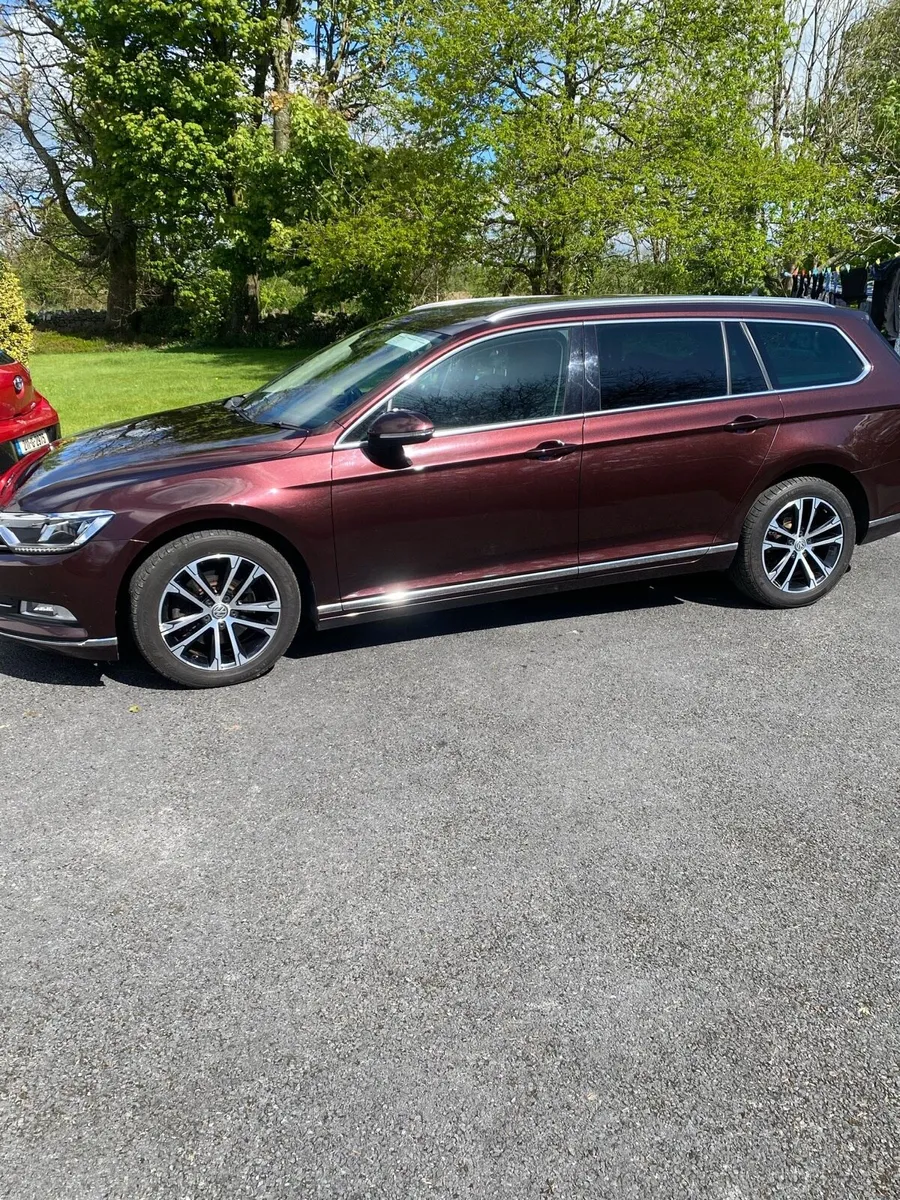 Volkswagen Passat Highline - Image 2