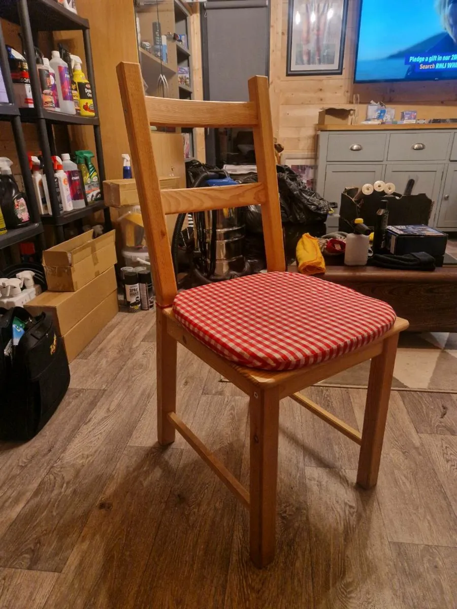 Single chair