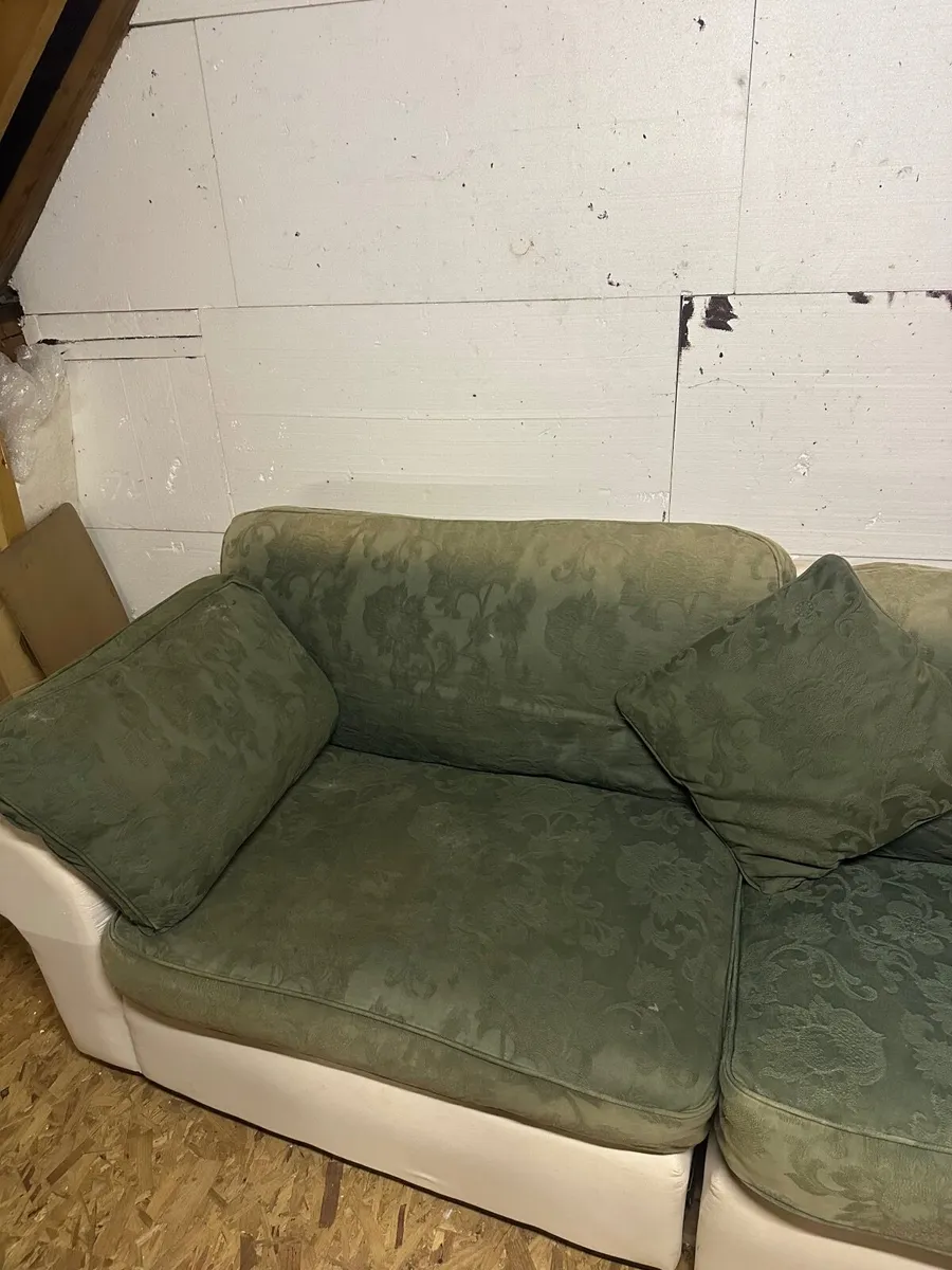 Set of 3 x Green couches- free to collect - Image 2