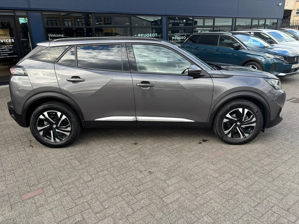2021 Peugeot 2008 Allure 1.2 low mileage - Image 3