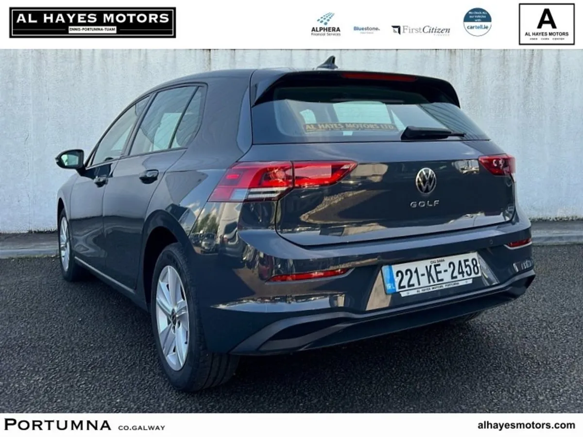 Volkswagen Golf 2022 Life 2.0 TDI 6speed 115BHP - Image 3