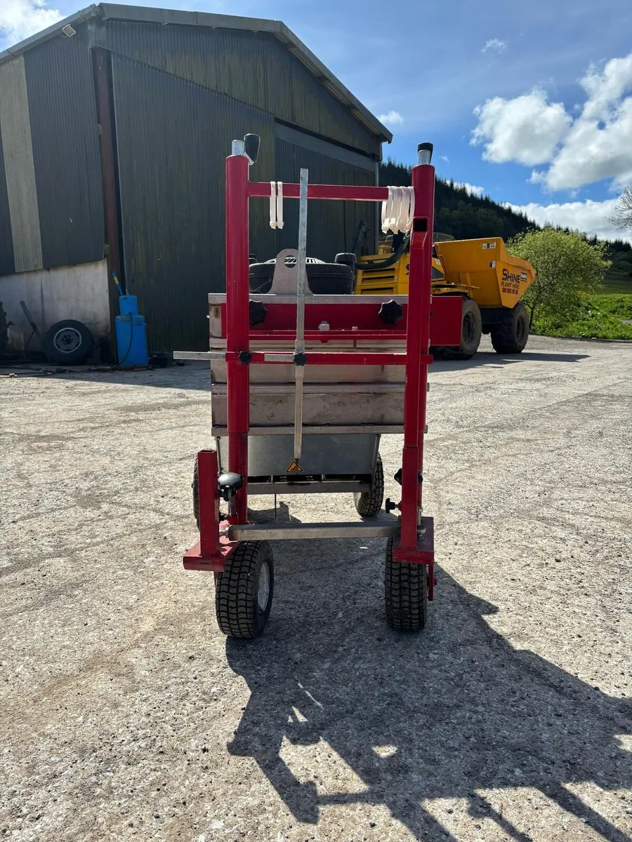 Continuous Curbing Machine - Image 3