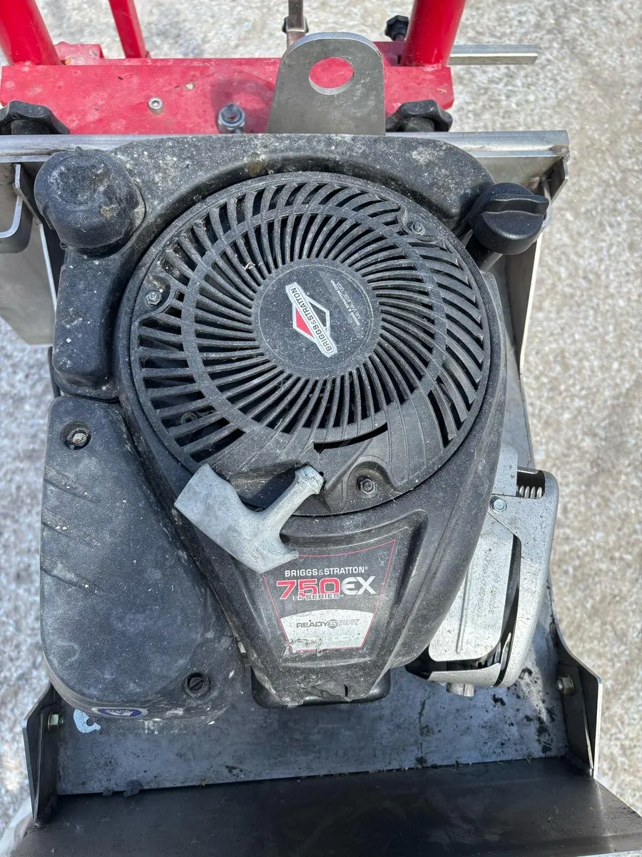Continuous Curbing Machine - Image 4