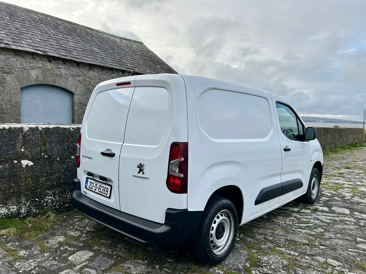 2021 Peugeot Partner - Image 4