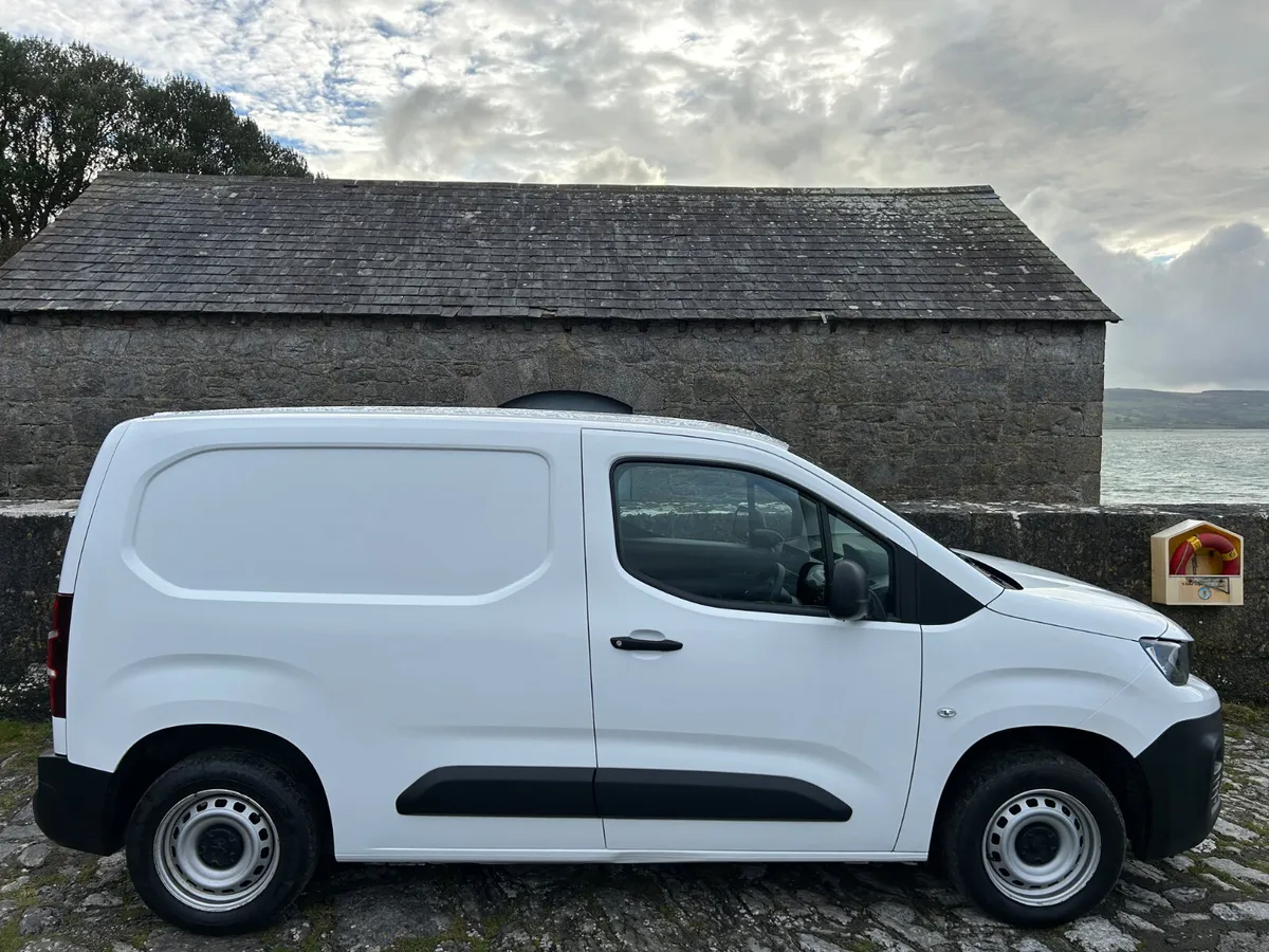 2021 Peugeot Partner - Image 3
