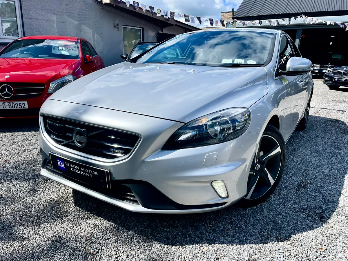 Volvo V40 1.5 R-Design (WARRANTY/NCT/TAX) - Image 1