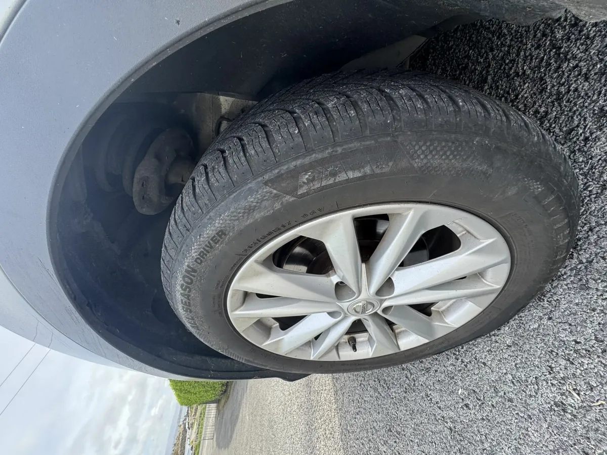 Nissan Qashqai 2014 - Image 4