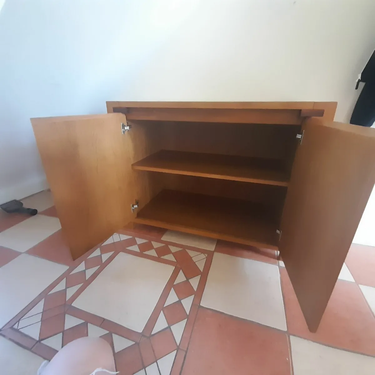 Cabinet - Image 3