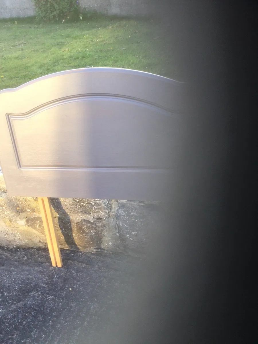 Headboard - Image 2