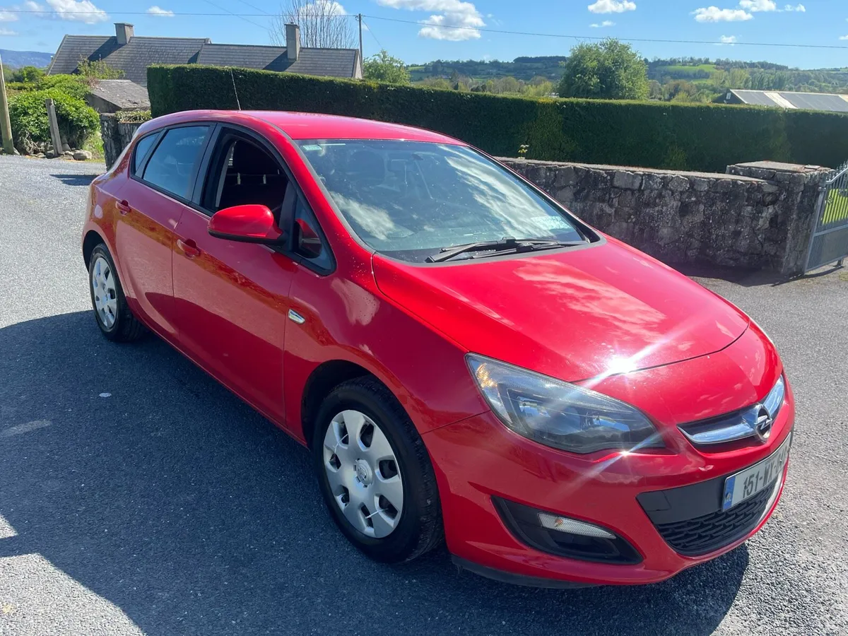 2015 Opel astra 1.4 - Image 1