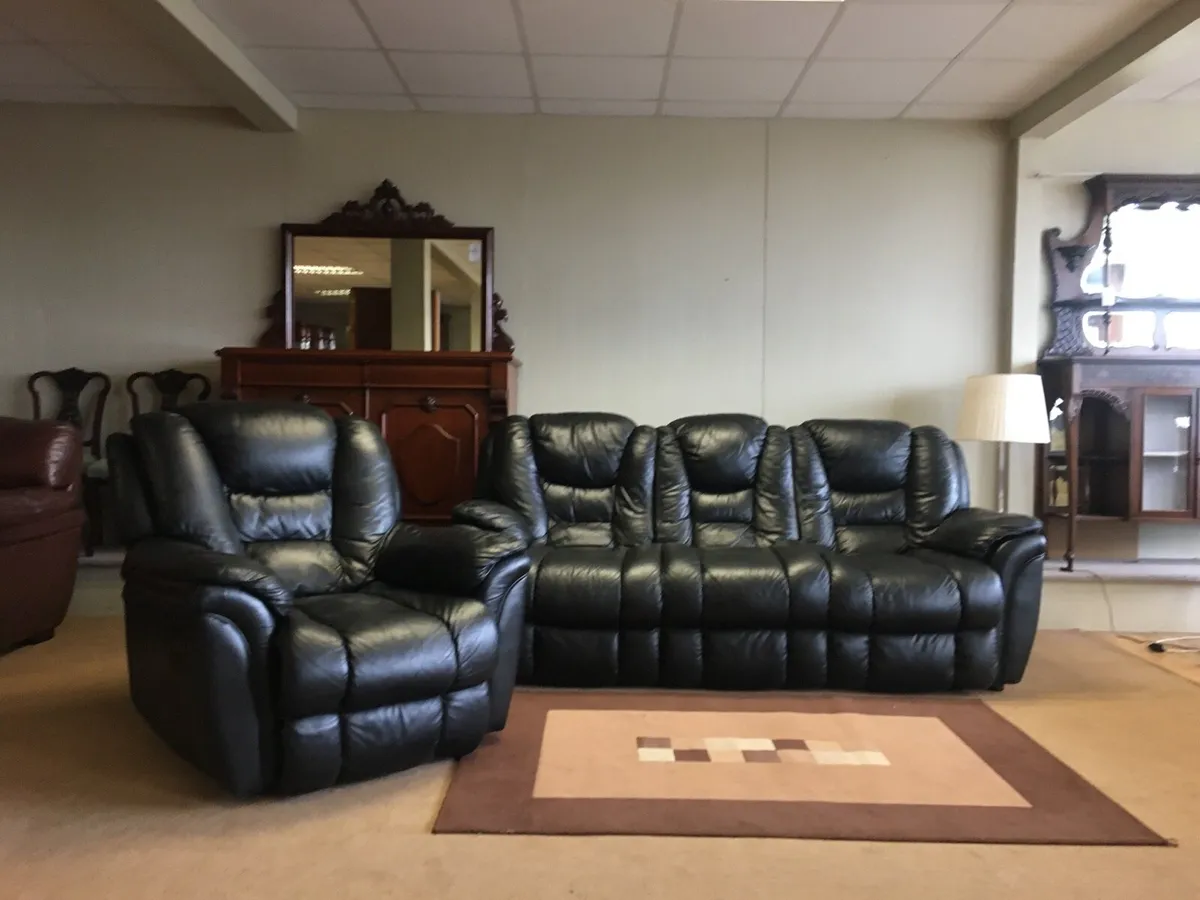 3+1 Leather Suite - Image 1