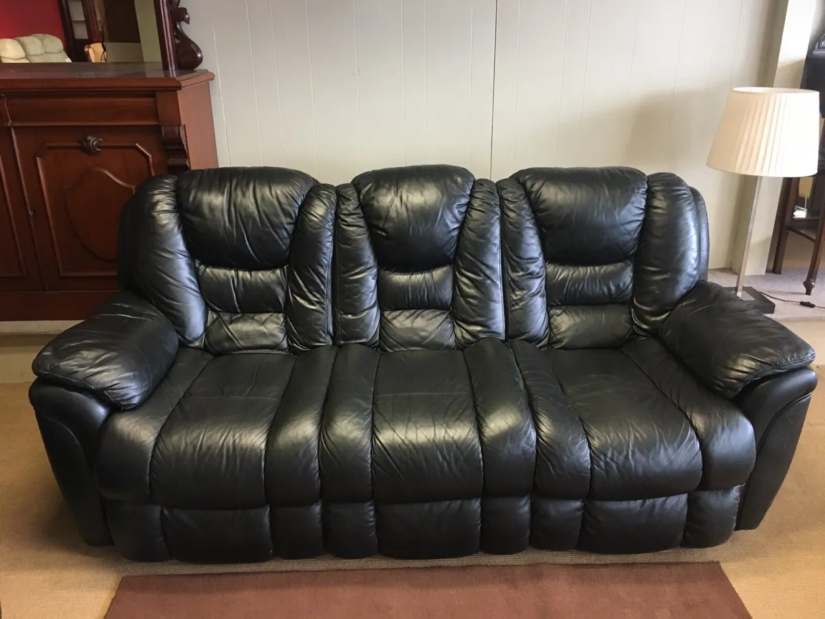 3+1 Leather Suite - Image 4