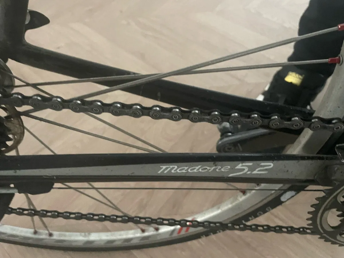 Trek Madkne 5.2 - Image 1