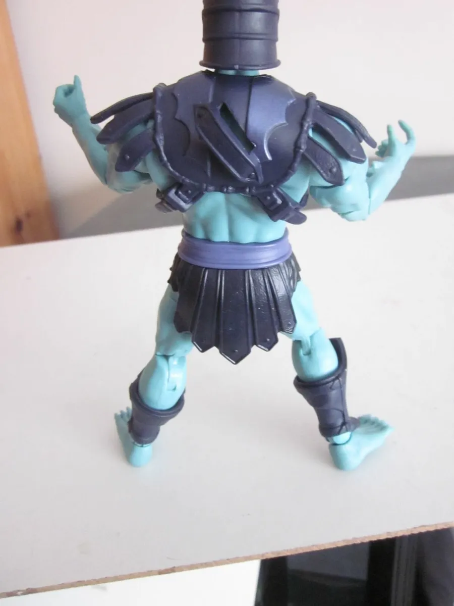 Masters of the Universe Action Skeletor Figure18cm - Image 4