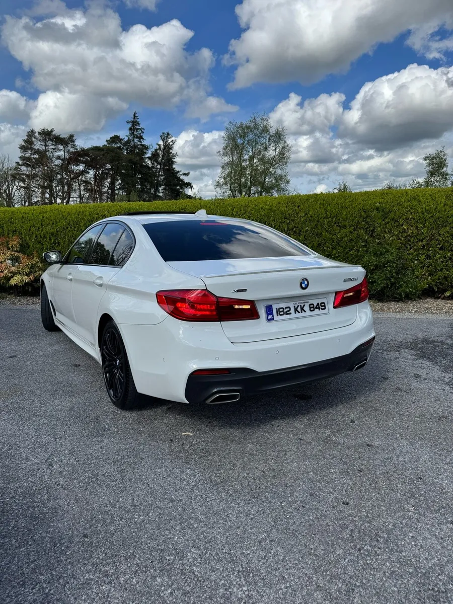 BMW 5 SERIES 520D XDRIVE SUNROOF M SPORT - Image 4