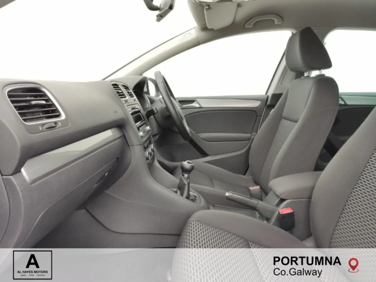 Volkswagen Golf TL Sports Pack 1.6 TDI 90bhp serv - Image 4