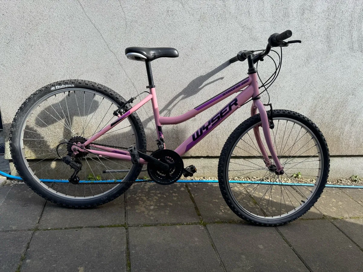 Girls bike - Image 1