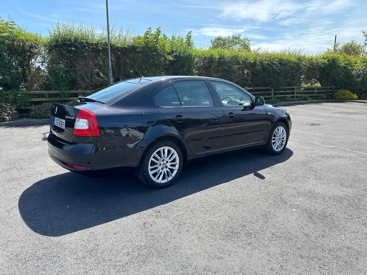 Skoda Octavia laurin & klement - Image 2