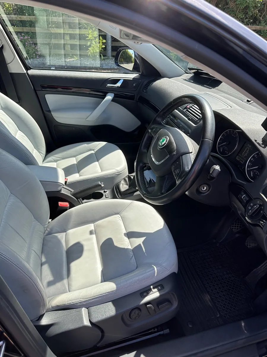 Skoda Octavia laurin & klement - Image 3