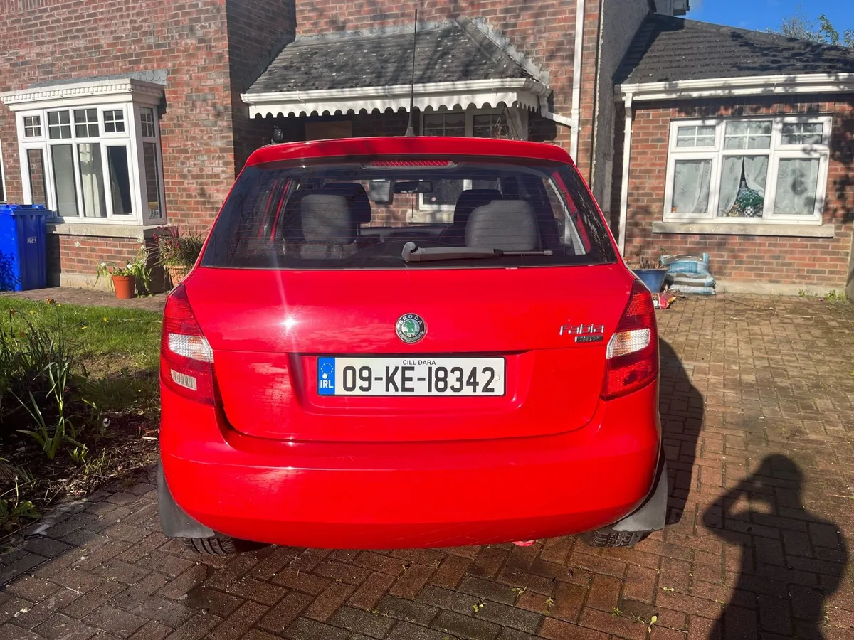 Skoda Fabia 2009 - Image 2