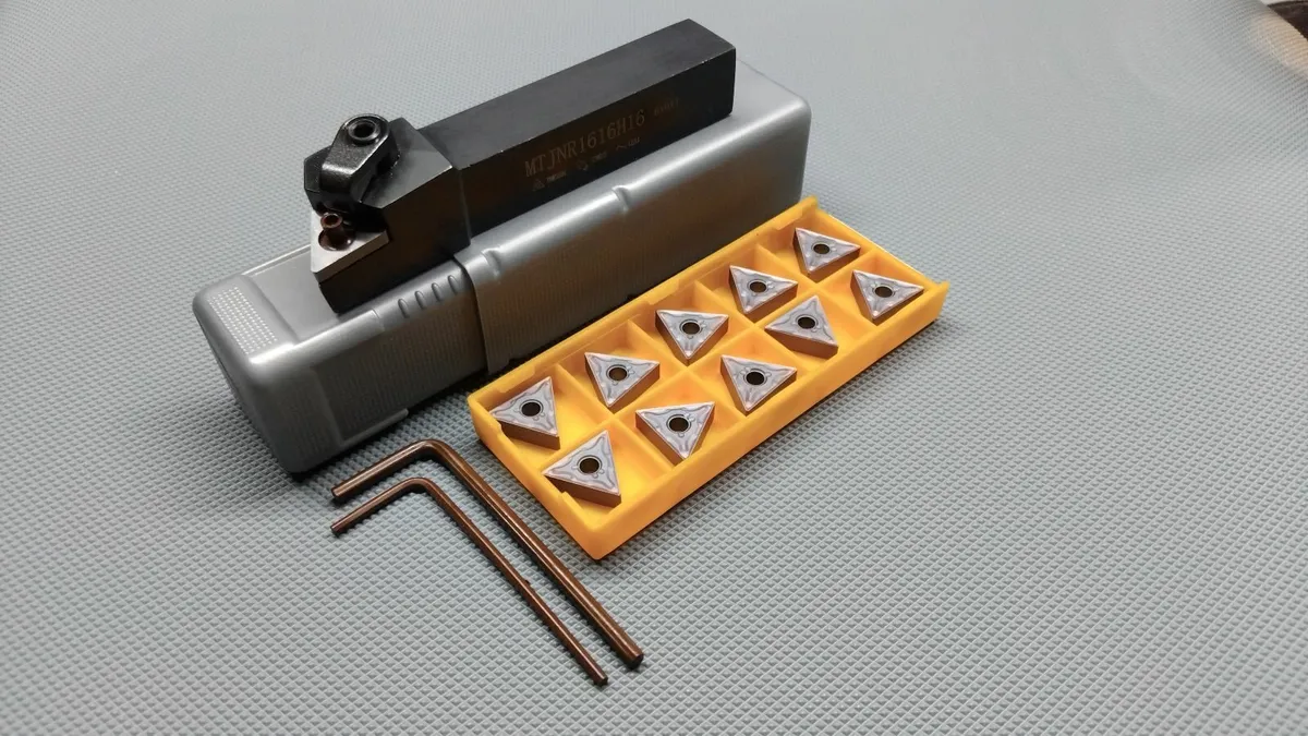 Lathe tool and inserts (16mm) (MTJNR)