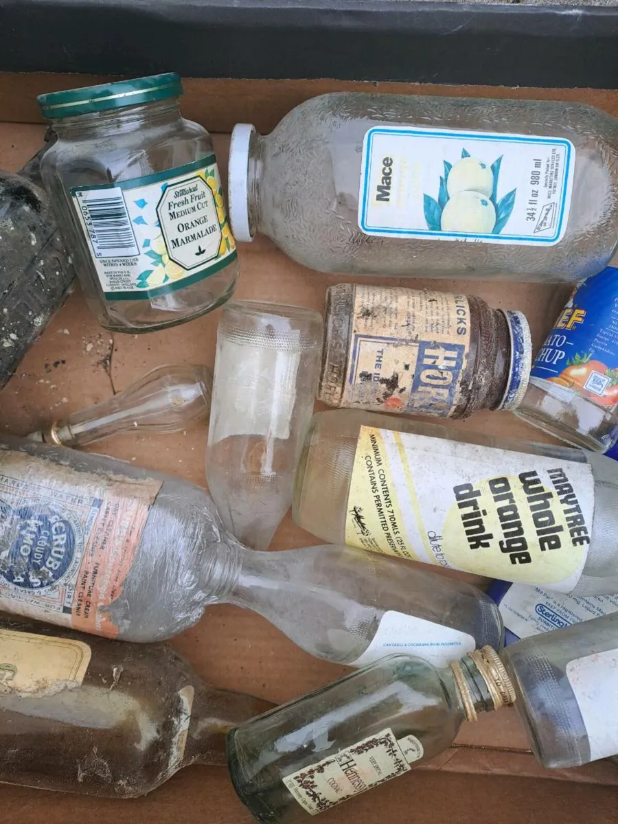 Free old bottles - Image 3