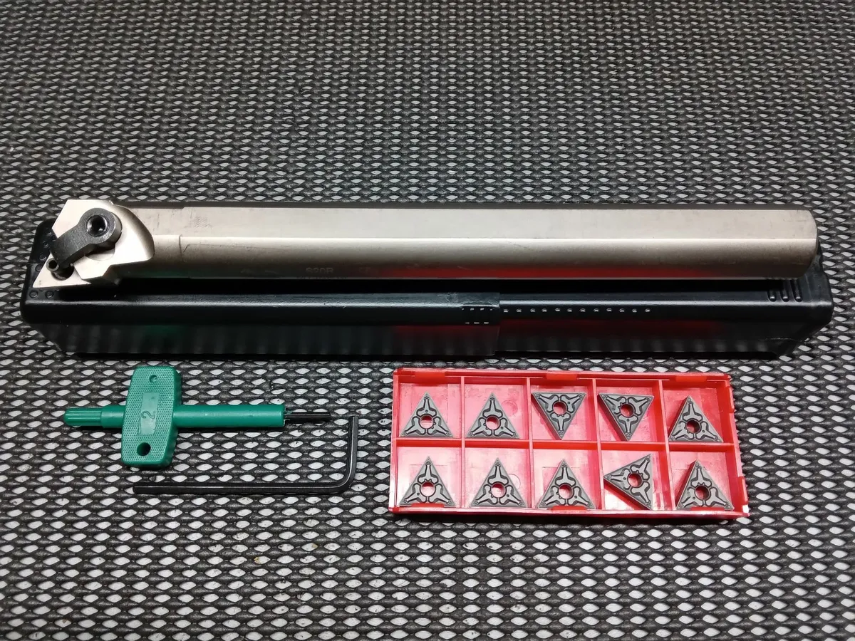 Lathe boring bar and inserts (20mm)