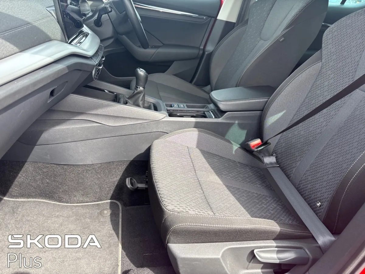 Skoda Octavia STYLE 2.0 TDI 115HP 5DR - Image 4