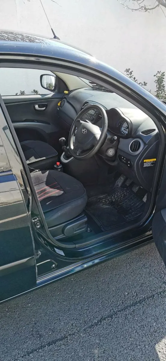 Hyundai i 10 in Black NCT 10-2025 - Image 4