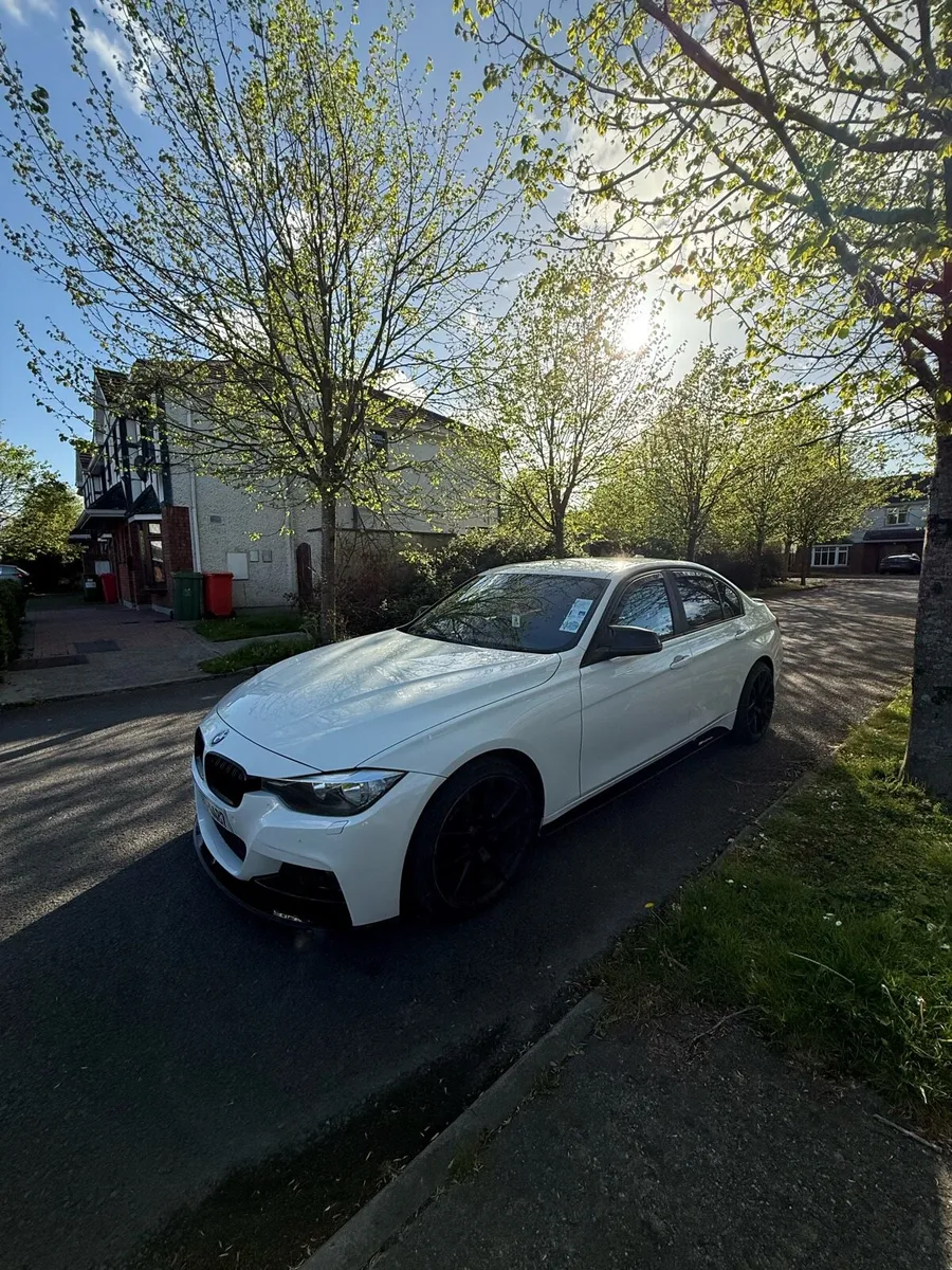 2017 BMW 3 Series 320d - Image 4