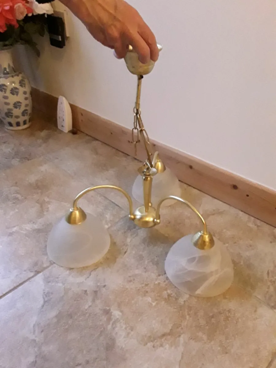 Tree glass pendant light working perfectly - Image 1
