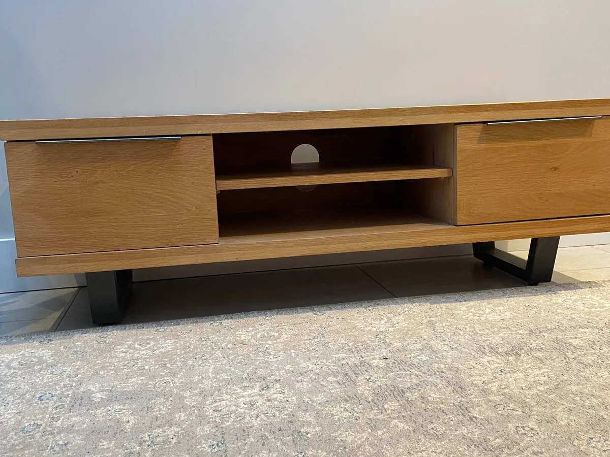 TV unit - Image 1