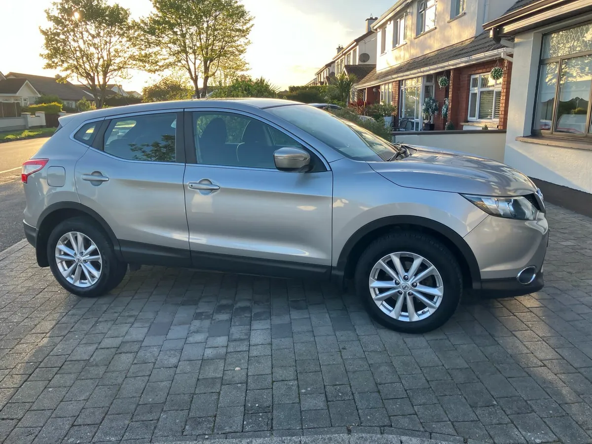 2014 Nissan Qashqai 1.5 SV - Image 2