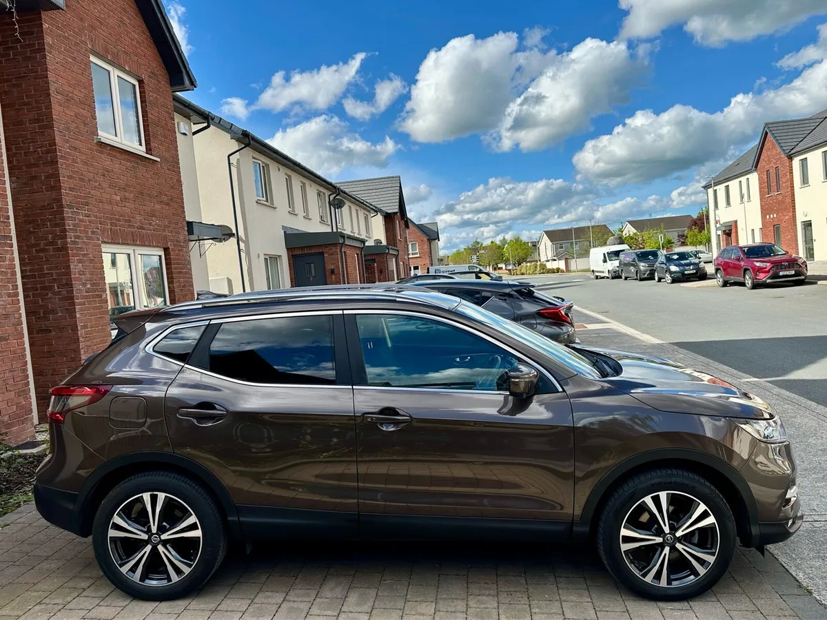 Nissan Qashqai Low mileage! 2 years NCT - Image 3