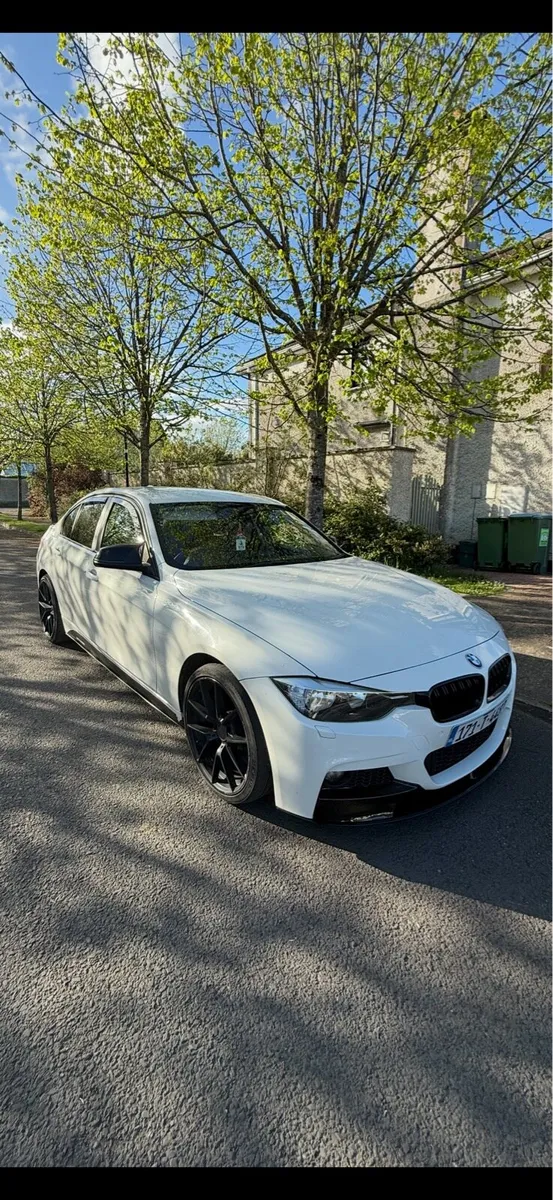2017 BMW 3 Series 320d - Image 1