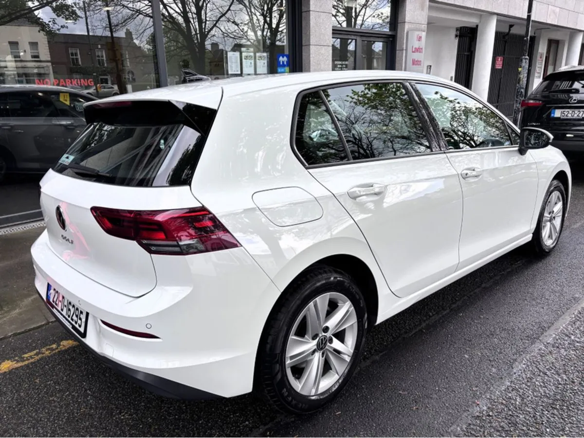 Volkswagen Golf Life 1.0 TSI 110HP 5DR - Image 2