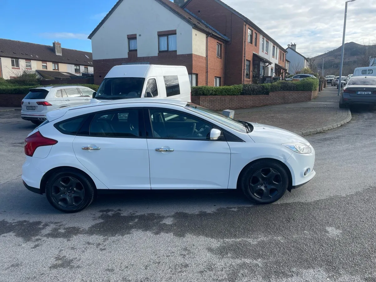Ford focus - Image 2