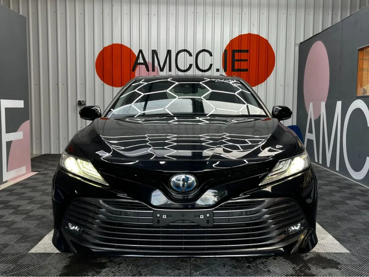 Toyota Camry 2.5 Hybrid Leather Package / 65k KMs - Image 2