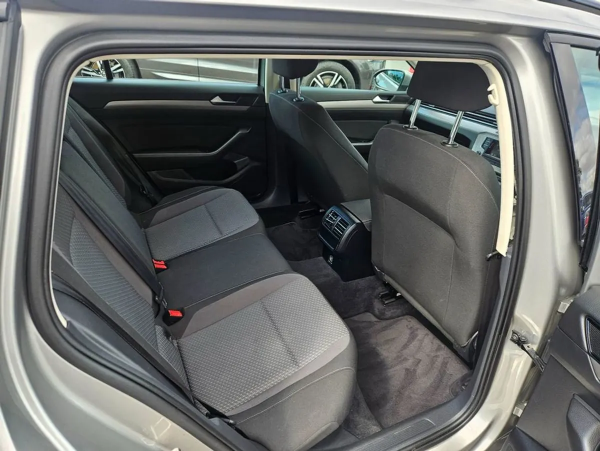 Volkswagen Passat Estate 1.6tdi Automatic DSG - Image 4