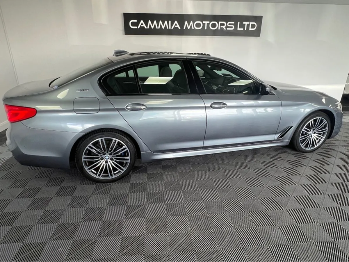 BMW 5 Series  bmw 530e   petrol Plug IN Hybrid - Image 4