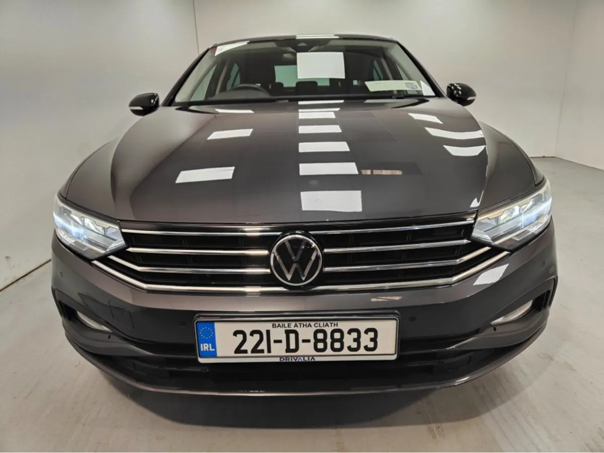 Volkswagen Passat Business 2.0 TDI Manual 6speed - Image 2
