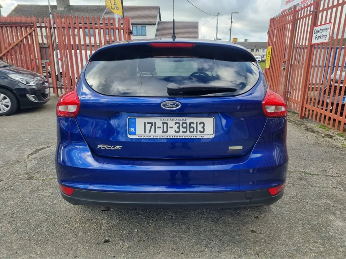 Ford Focus Zetec 5DR 1lt (sold) - Image 4