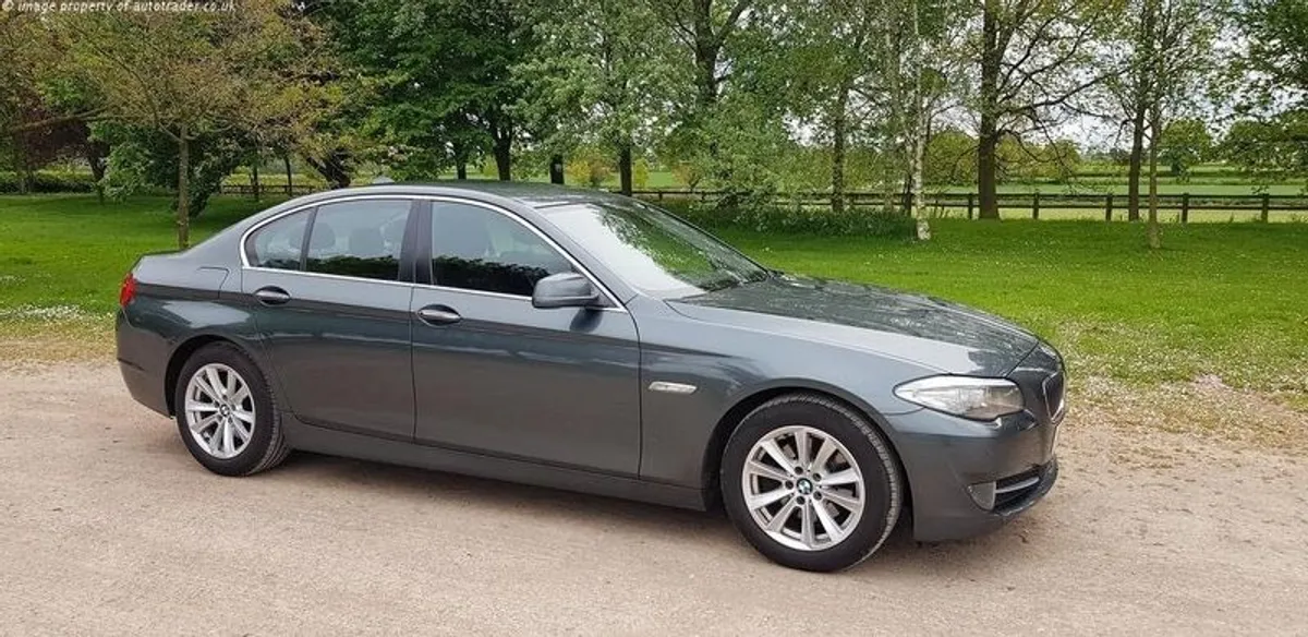 2011 Bmw 5-series - Image 2